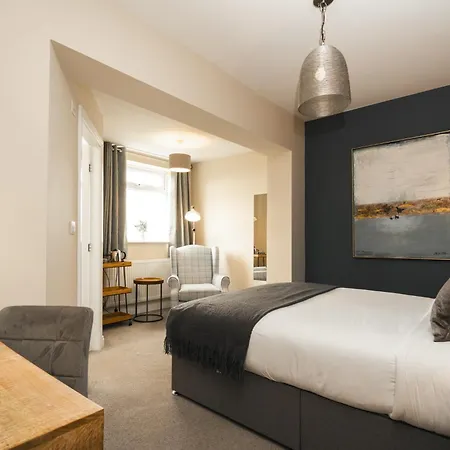 Rooms At The Dressers Arms-3